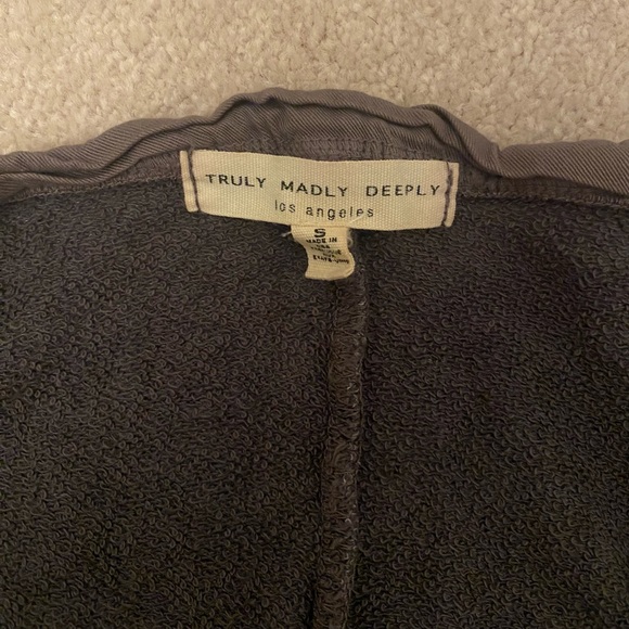 Urban outfitters sweater - Picture 2 of 2